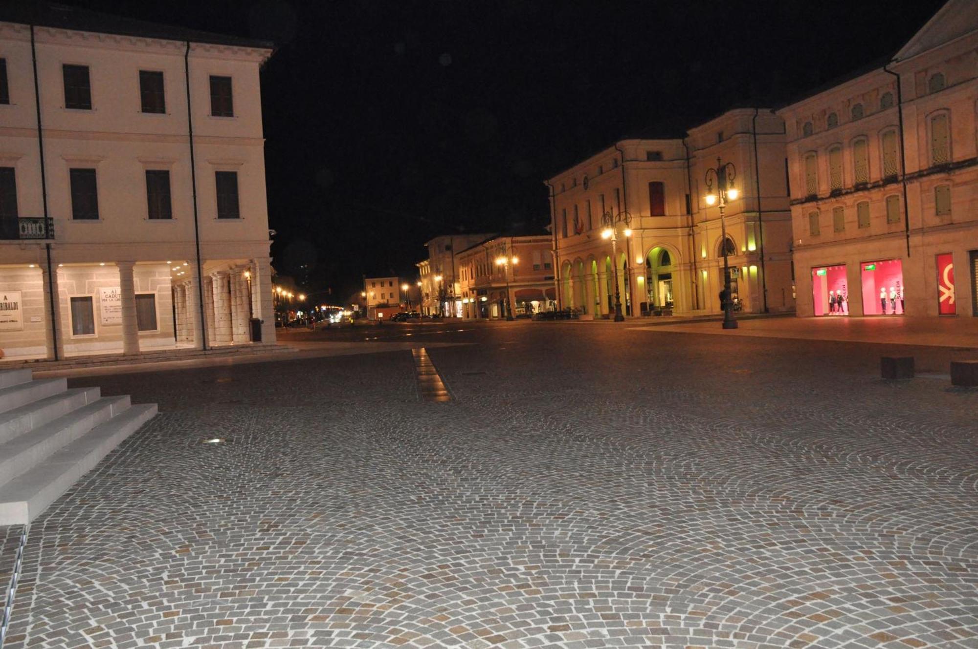Nazionale Camere Montebelluna Exterior photo